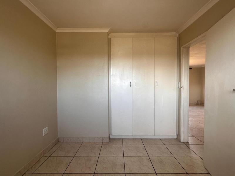 To Let 2 Bedroom Property for Rent in Strand Central Western Cape